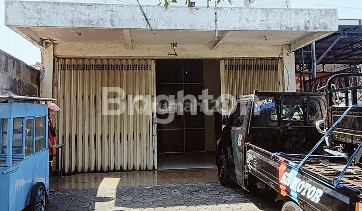 RUKO DAN RUMAH BESAR DI TENGAH KOTA JOMBANG 1