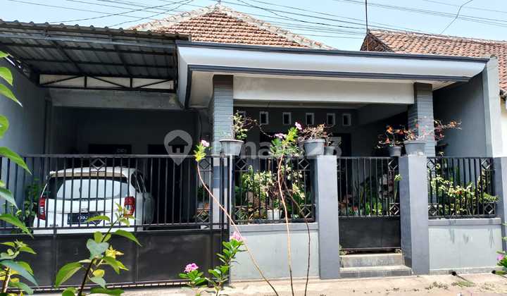 Rumah Modern Minimalis Siap Huni di Ngoro Jombang Rumah Modern Minimalis Siap Huni di Ngoro Jombang