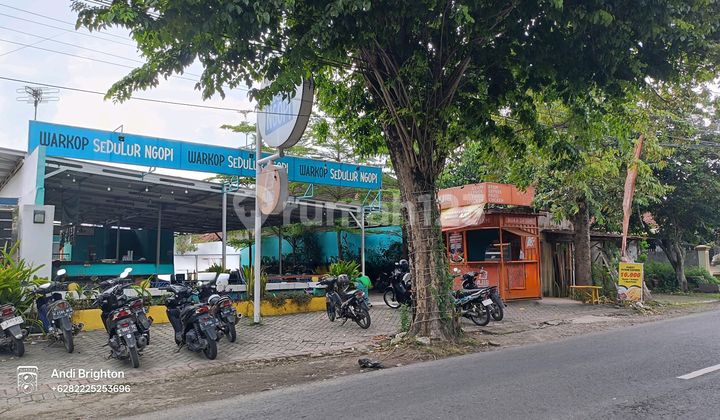 Business-ready and Occupiable House in Sambong Jombang Business-ready and Occupiable House in Sambong Jombang