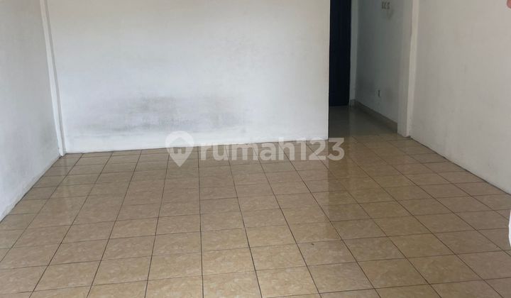 For Rent Shop House in Daan Mogot Baru 2