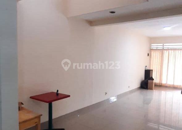 Rumah di Perumahan Kedoya baru 8