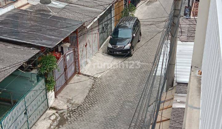 Rumah di Taman palem lestari 8