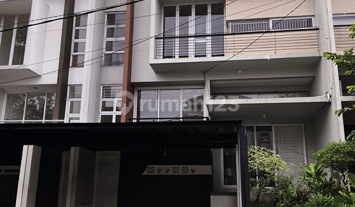 Dijual Rumah Duta Garden