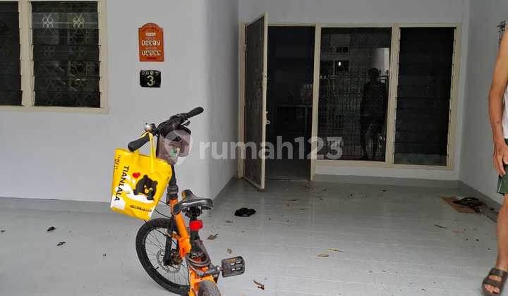 Rumah Di Muara Karang 