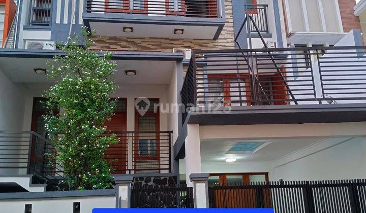 RUMAH LUX 4 LANTAI  PALMERAH DEKAT  SUDIRMAN SEMANGGI - JAKARTA 1