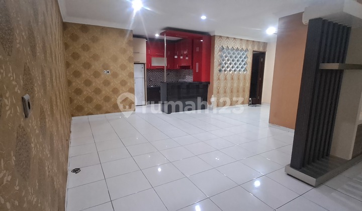 Di Jual Murah Rumah Siap Huni di Legenda Wisata Cibubur 2