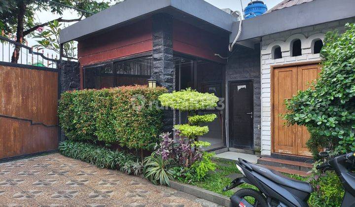 Di Jual Rumah Ada Kolam Renang Di Tapos  2