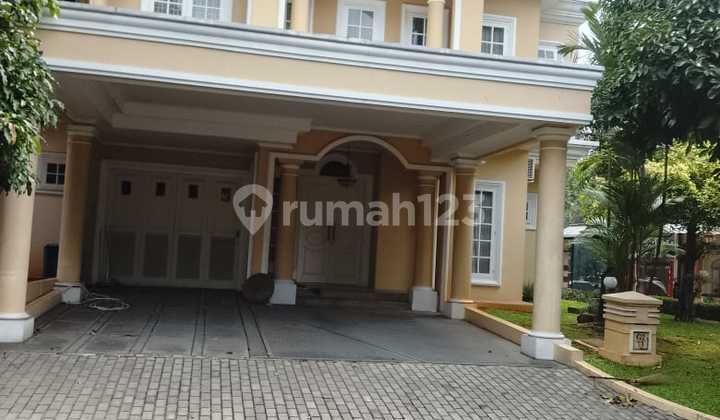 For Sale Hook House in Front of East-Facing Park at Legenda Wisata Cibubur For Sale Hook House in Front of East-Facing Park at Legenda Wisata Cibubur