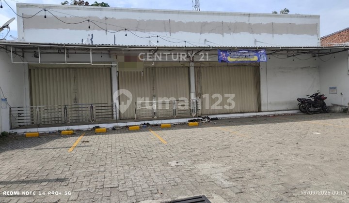 Strategic Shop House Ex Indomaret on Jl Kalitanjung Cirebon 1