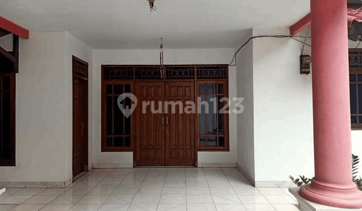 Ready-to-Use Shop House Located on South Pangulah National Road, Karawang 2