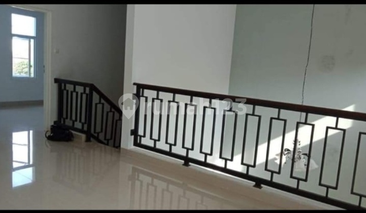 Strategic Location Ready-to-Occupy House on Pioneer Road, Cirebon City 2