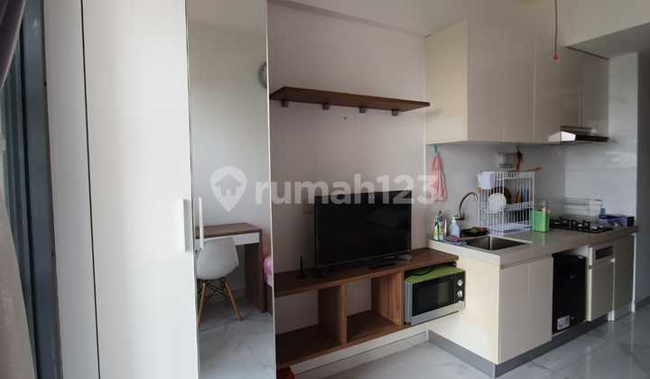 Studio Type Apartment Fully Furnished Sky House BSD Tangerang.