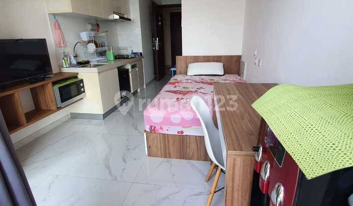 Studio Type Apartment Fully Furnished Sky House BSD Tangerang.