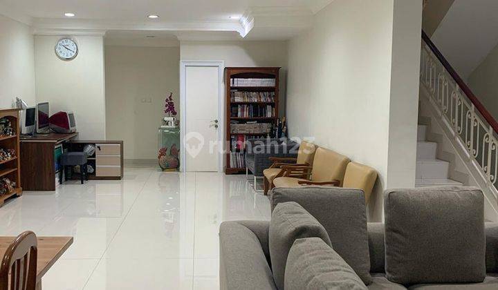 Rumah Mewah 3lt Siap Huni, Bersih Terawat, di Cluster Amethyst  5