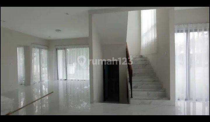 Rumah Cantik Siap Huni Cluster Foglio Foresta Bsd Tangerang 2