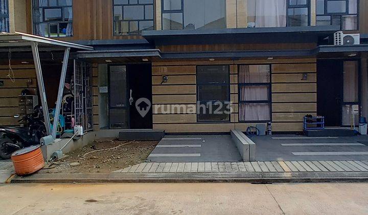 Rumah siap huni 2 lantai di Cluster Agate Golden Stone Tangerang 1