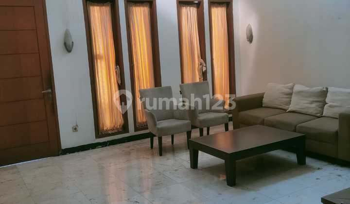 Rumah Asri Hook Siap Huni di Cluster Flamboyan Alam Sutera Tangerang Selatan