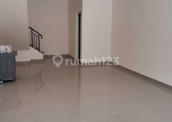Disewakan Ruko 2 Lantai Hampton Avenue Gading Serpong Tangerang
