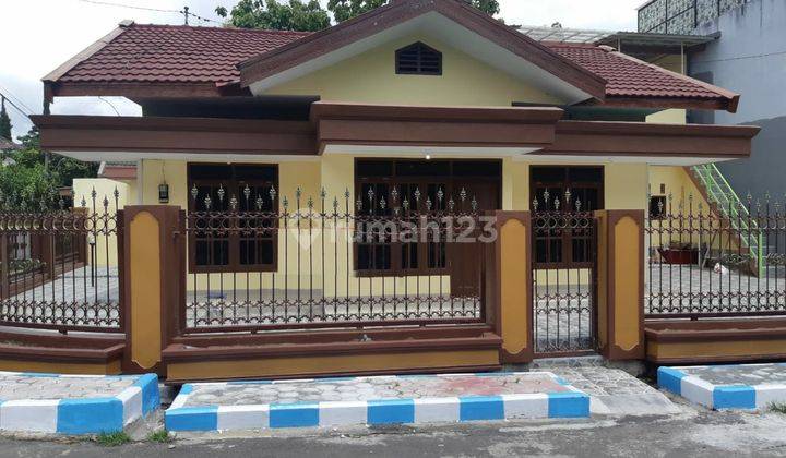 Rumah Hook di Perumahan Villa Sengkaling Malang 1