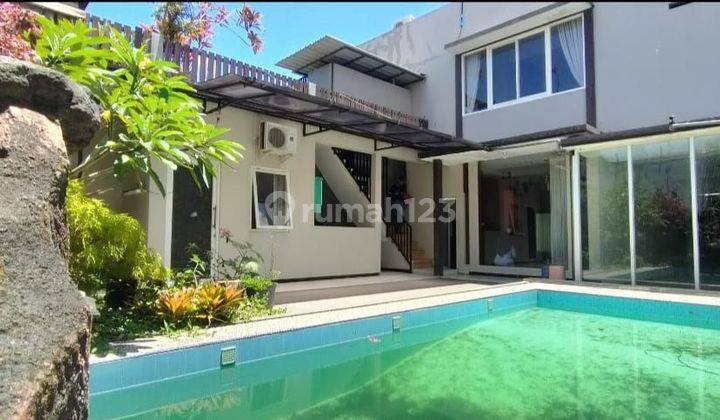 Rumah Tengah Kota Dengan Private Pool Area Sulfat Malang 2