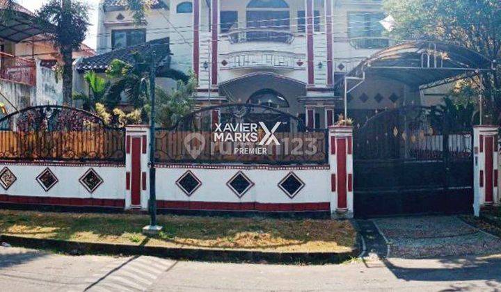 Rumah Luas Di Jln Boulevard Perumahan Puncak Dieng, Malang 1