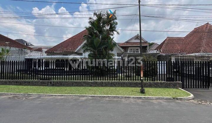 Rumah Vintage Terawat di Area Ijen, Gunung-gunung, Klojen Malang