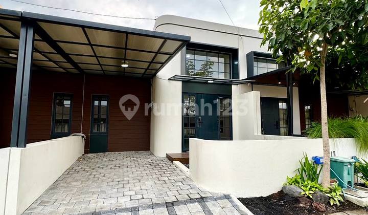 RUMAH BARU SEMI FURNISH FREE BIAYA-BIAYA& BONUS LAINNYA  SIAP HUNI DI PERUMAHAN SULFAT, BLIMBING, TENGAH KOTA MALANG 1