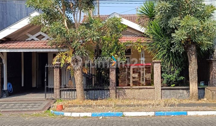 Rumah Siap Huni di Boulevard PBI Araya, Blimbing Malang