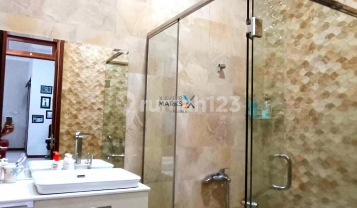 Well-Maintained Modern House in Golf Boulevard Area, Araya Malang 2