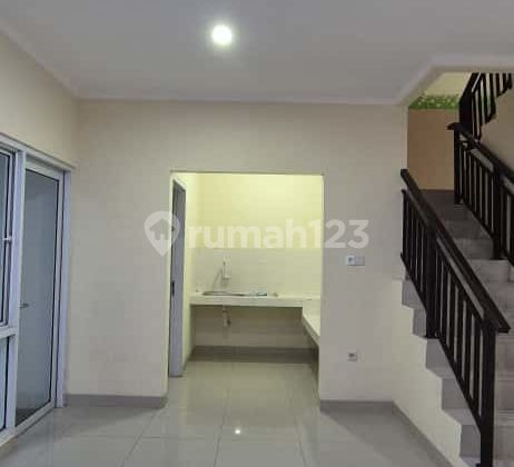 Disewakan Rumah Cluster Bohemia 3KT Gading Serpong 2