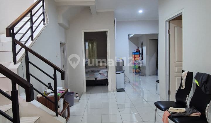 Azalea House For Sale, Ready to Move In, Just Bring Your Suitcase