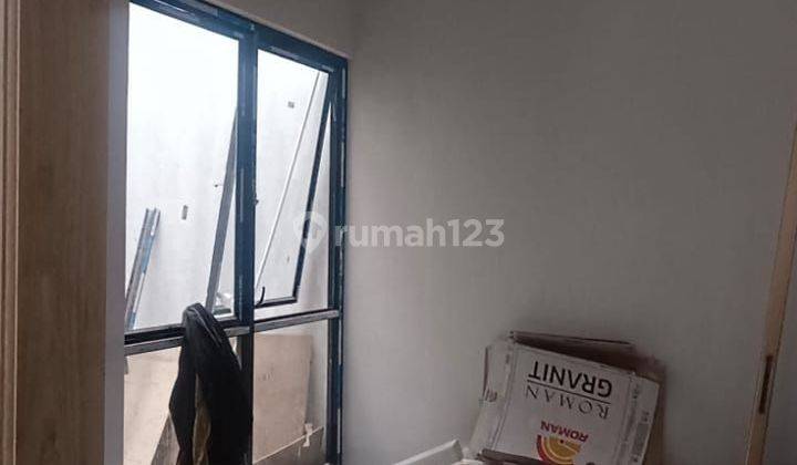 Rumah Baru Shm Villa Melati Mas Harga Nego 2