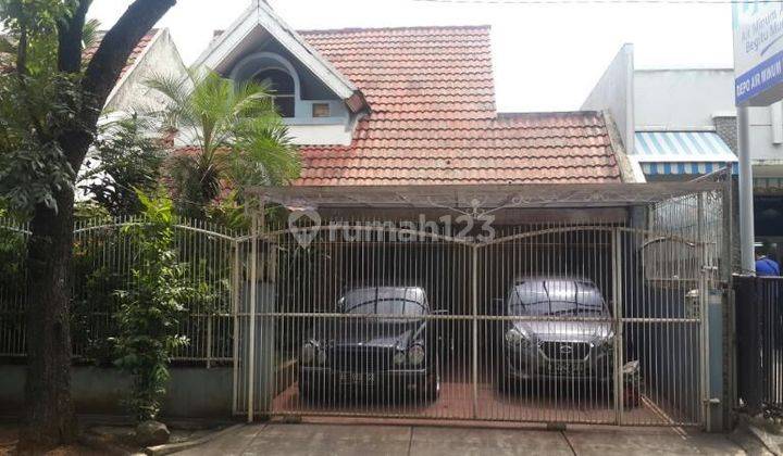 Dijual rumah di Kencana loka Bsd sektor 12 blok B 2