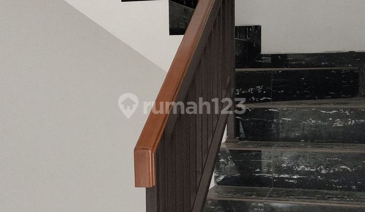 Rumah cantik minimalis cluster paling depan dekat sekolah 2