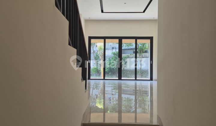 Rumah Baru Bangunan Mandiri Di The Icon Bsd