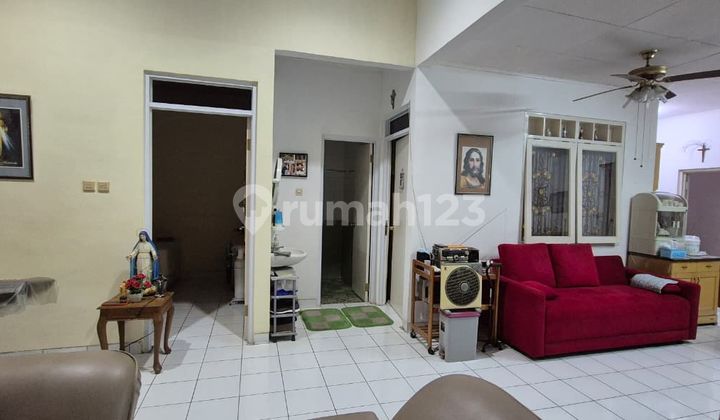 Disewakan Rumah villa melati mas Harga nego Disewakan Rumah villa melati mas Harga nego