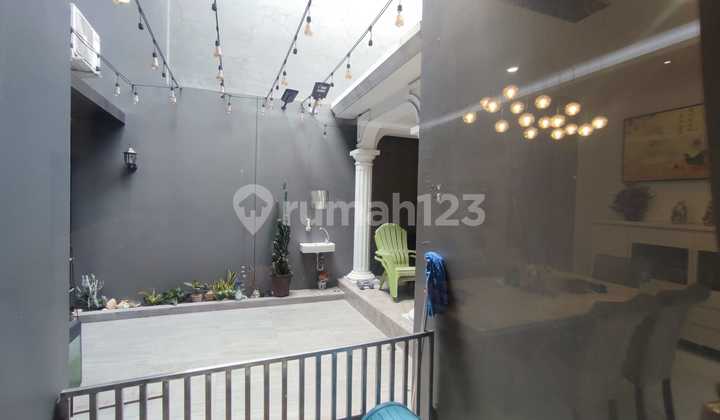 Rumah Mewah Full Furnished Suvarna Sutera 2