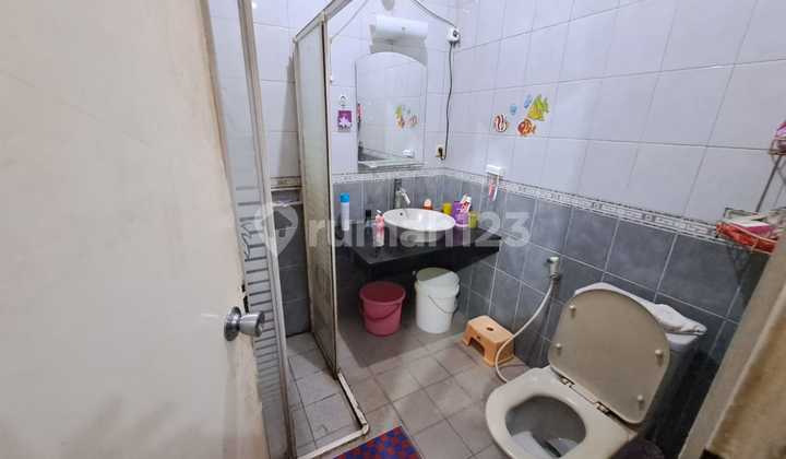 Dijual Rumah SHM di Villa Melati Mas Harga Nego 2