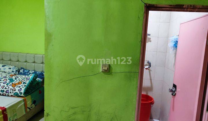 kamar mandi rumah di perumahan wisma harapan