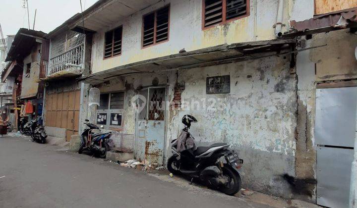 Rumah di Jalan pengukiran,Tambora
Jakarta barat, Butuh Renovasi 1