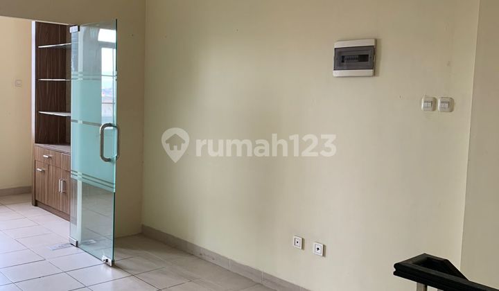 For Rent: 3.5 Story Shop House at Green Mansion, Daan Mogot, West Jakarta