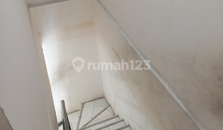 For Rent 2-Story Shop House Taman Surya Kalideres West Jakarta