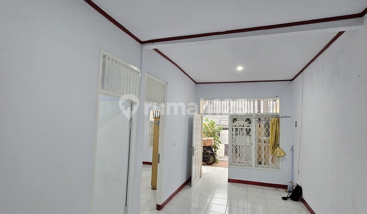 Fully Renovated House. Ready to Move In. Negotiable Until Deal.