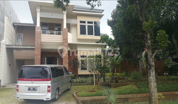 Rumah Besar, Bagus Dan Siap Huni. ********.