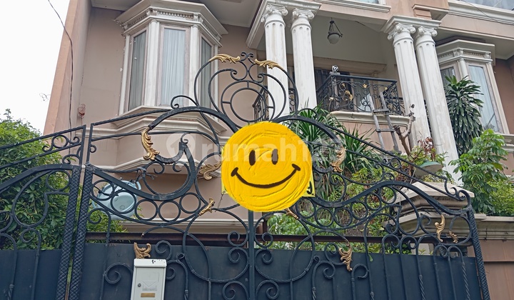 Quick Sale Cheap Classic Luxury 2-Storey Flood-Free House in Kelapa Gading