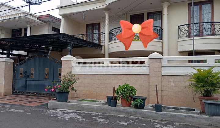 Quick Sale,,, Neat and Good House,,, Flood-Free ,, Close to Mall Mkg in Kelapa Gading