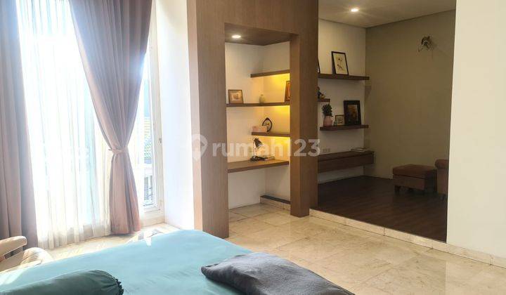 Dijual rumah 3 lantai baru di gading kirana kelapa gading 2