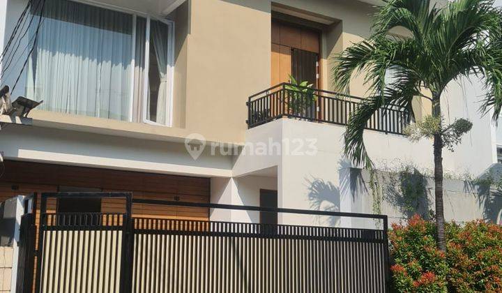 Dijual rumah 3 lantai baru di gading kirana kelapa gading 1