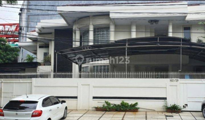 Rumah full furnish hoek 5 kamar Deket mall MKG bebas banjir di kelapa Gading  1