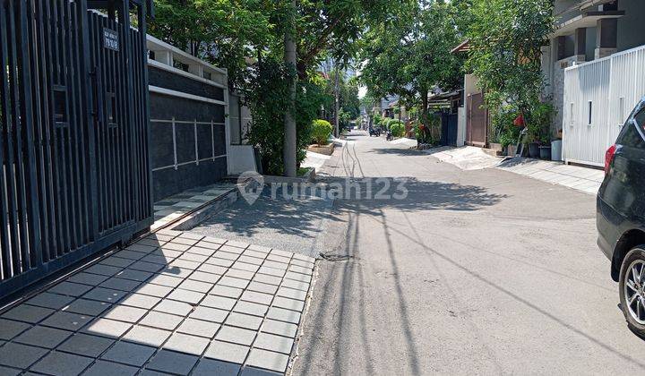 Dijual rumah tua hitung Tanah jalan 3 mobil ,Deket mall di kelapa Gading  2